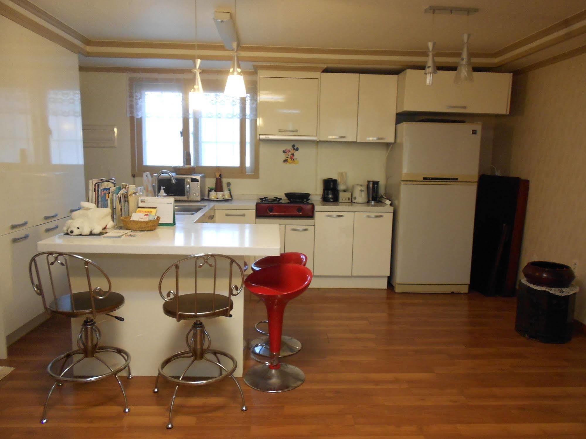 Elvis Bnb Incheon Eksteriør billede